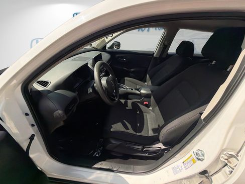 Used 2024 Honda HR-V LX image 18