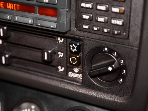 Used 1990 BMW M3 Coupe image 73