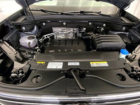 New 2026 Volkswagen Atlas Peak Edition image 11