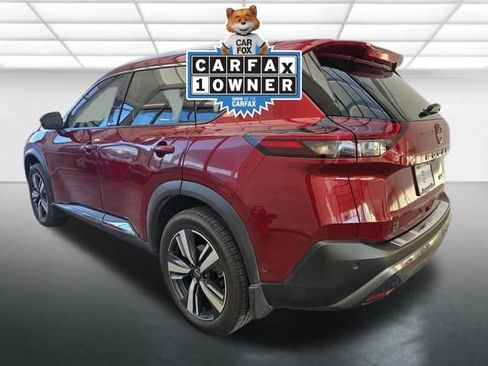 Used 2023 Nissan Rogue SL w/ SL Premium Package image 3