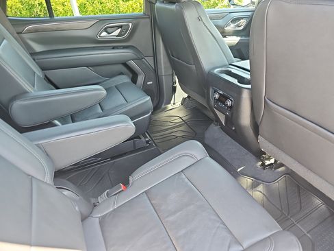 Used 2022 Chevrolet Tahoe Z71 w/ Luxury Package image 11