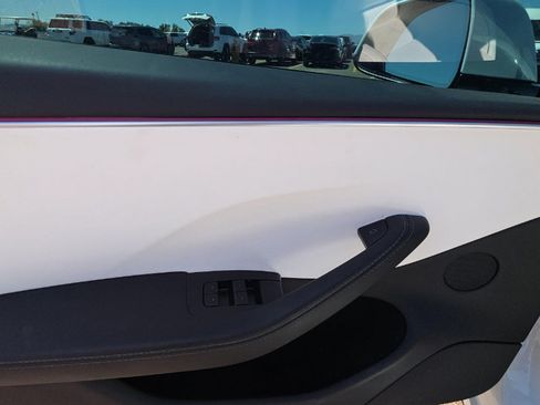 Used 2025 Tesla Model 3 Performance AWD/4WD image 7