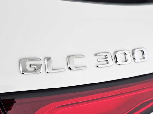 Certified 2025 Mercedes-Benz GLC 300 image 14