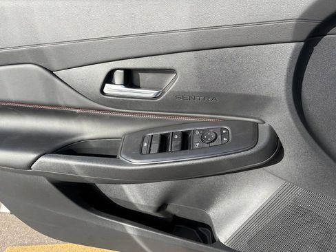 New 2026 Nissan Sentra SR FWD image 18