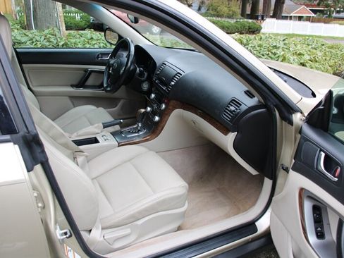 Used 2008 Subaru Outback 2.5i Limited image 14