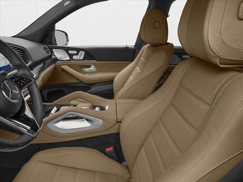 New 2026 Mercedes-Benz GLS 580 4MATIC image 6