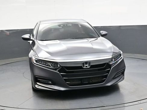 Used 2018 Honda Accord Sport image 10
