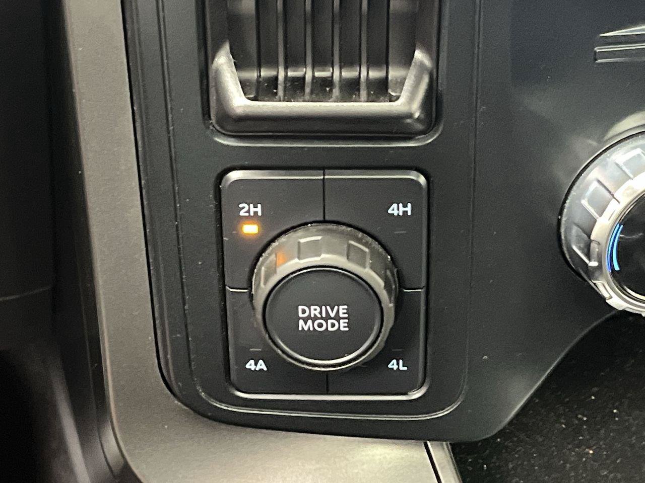 Certified 2025 Ford F150 Lariat AWD/4WD image 19