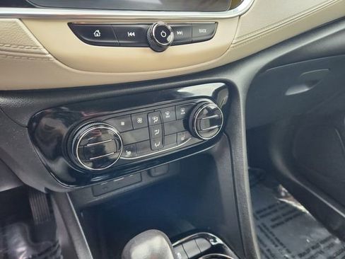 Used 2020 Buick Encore GX Select image 14