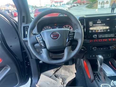 New 2026 Nissan Frontier PRO-4X w/ Pro-4x Convenience Package image 14