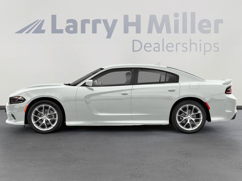Used 2023 Dodge Charger GT image 3
