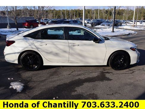 Used 2025 Honda Civic Sport Touring image 8