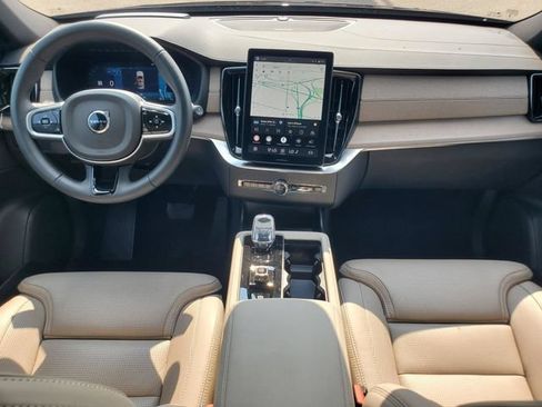 Certified 2026 Volvo XC90 B6 Ultra w/ Protection Package Premier AWD/4WD image 28