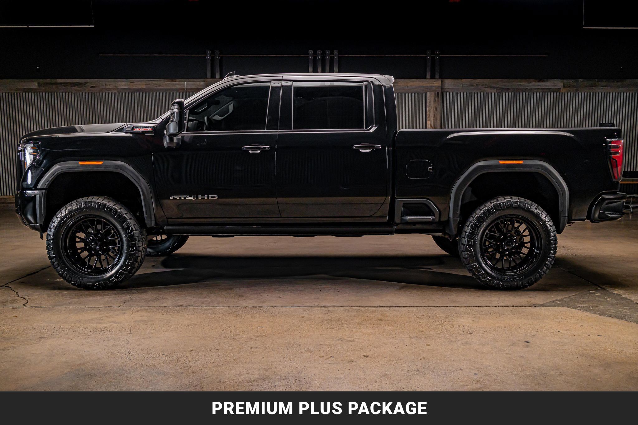 Used 2026 GMC Sierra 2500 AT4 w/ AT4 Premium Plus Package AWD/4WD image 6