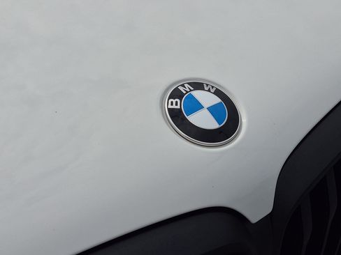Used 2024 BMW X5 sDrive40i w/ M Sport Package RWD image 33