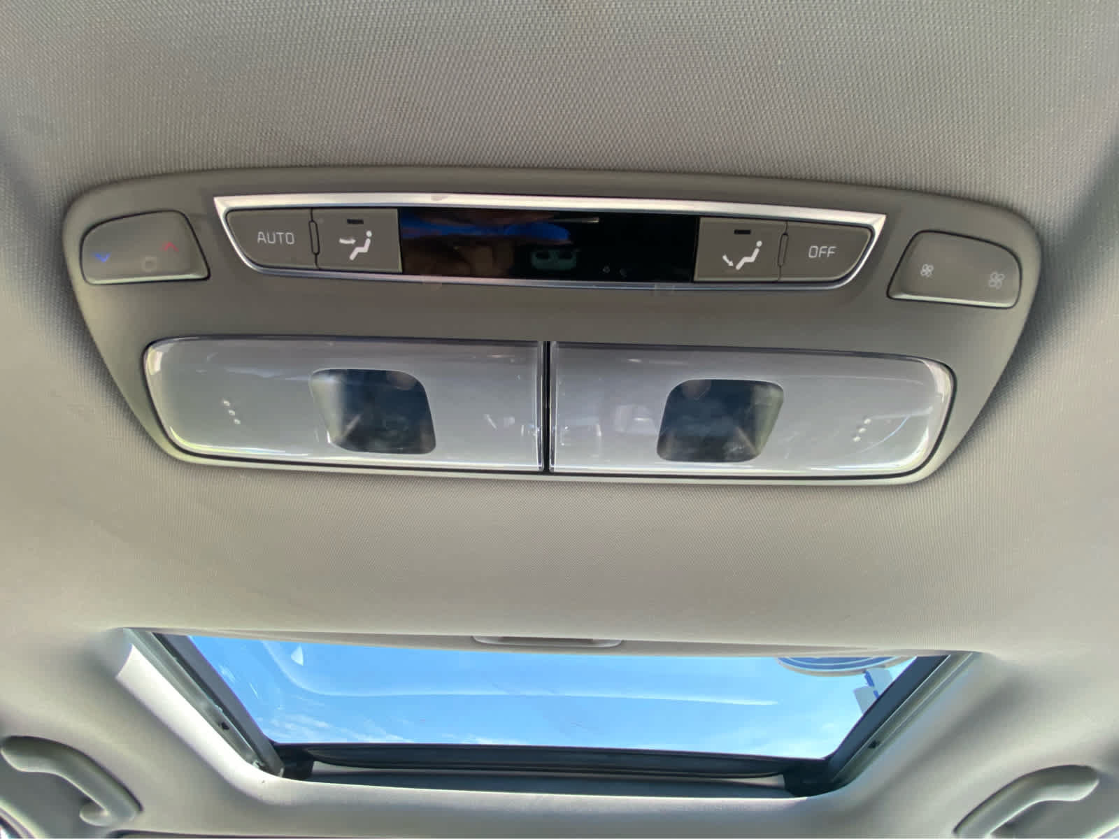 Used 2024 Kia Telluride S w/ S Sunroof Package FWD image 20