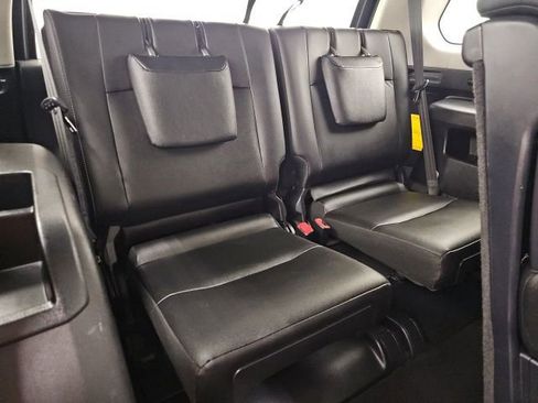 Used 2017 Toyota 4Runner SR5 AWD/4WD image 31