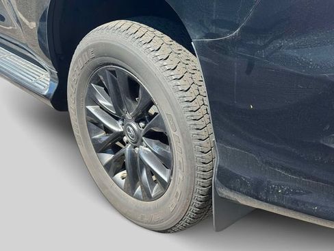 Used 2023 Lexus GX 460 Premium w/ Premium Package AWD/4WD image 9