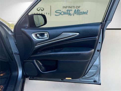 Used 2019 INFINITI QX60 Luxe w/ Essential Package image 35