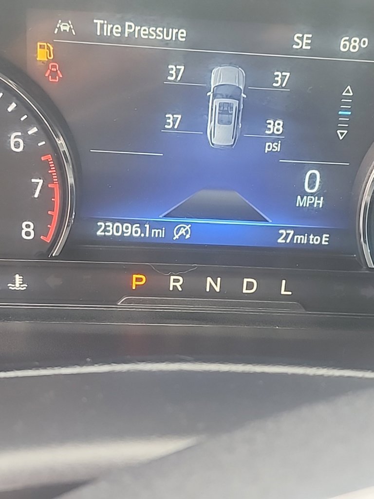 Used 2023 Ford Explorer XLT w/ Equipment Group 202A AWD/4WD image 24