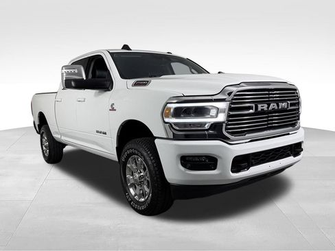 Used 2024 RAM 2500 Laramie w/ Safety Group AWD/4WD image 4