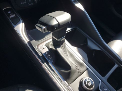 Certified 2024 Kia Sorento S w/ Panoramic Sunroof Package image 37