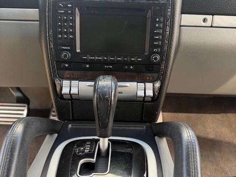 Used 2006 Porsche Cayenne S image 13