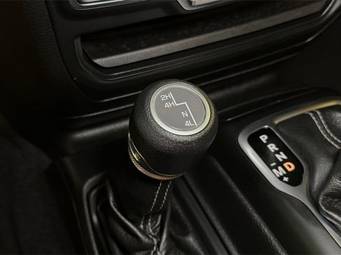 Used 2020 Jeep Gladiator Overland image 33