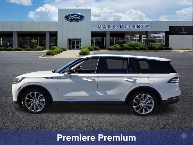 New 2027 Lincoln Aviator 2WD image 2