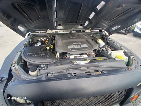 Used 2012 Jeep Wrangler Unlimited Sport image 21