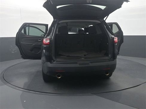 Used 2020 Chevrolet Traverse LS w/ LPO, Floor Liner Package image 39