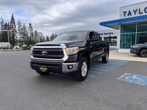 Used 2014 Toyota Tundra SR5 w/ SR5 Upgrade Package AWD/4WD image 3
