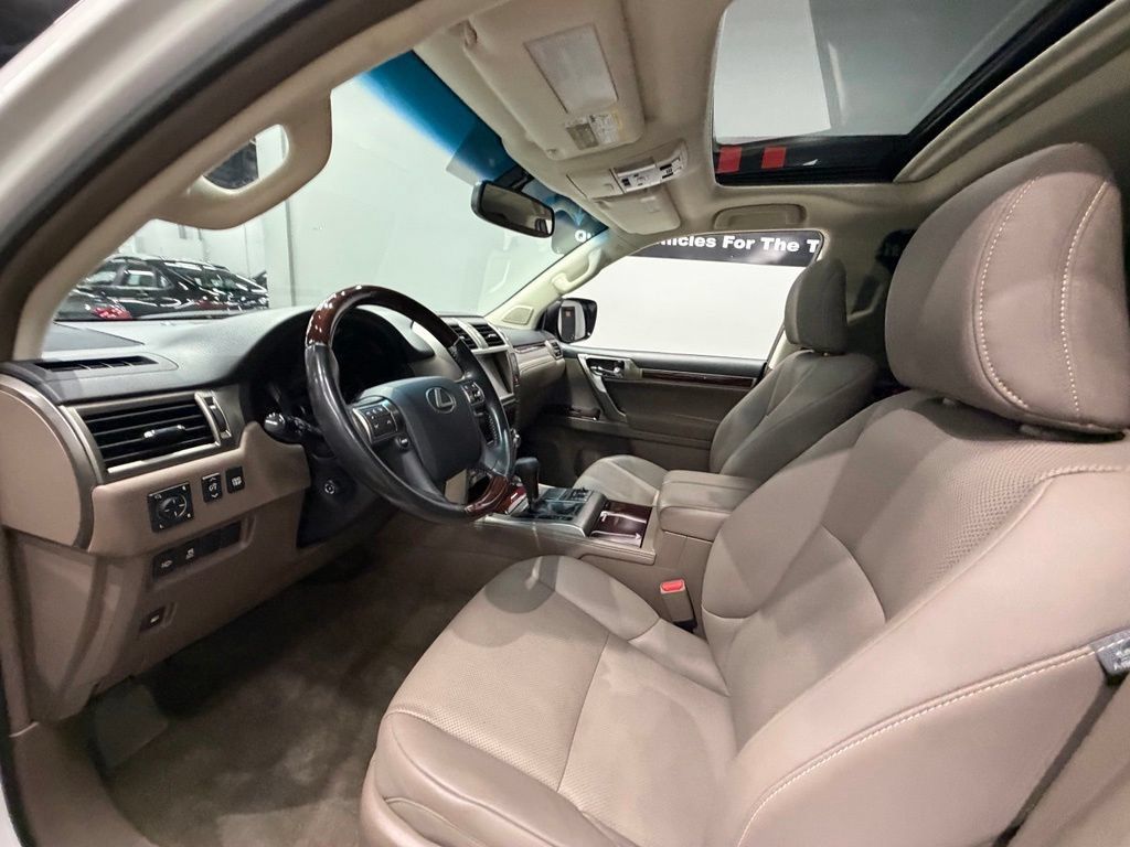 Used 2019 Lexus GX 460 Premium AWD/4WD image 18