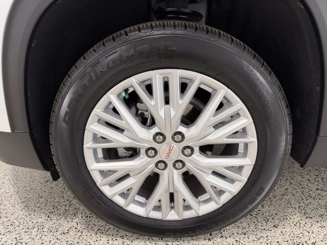 Used 2026 GMC Acadia Elevation w/ Elevation Premium Package FWD image 38