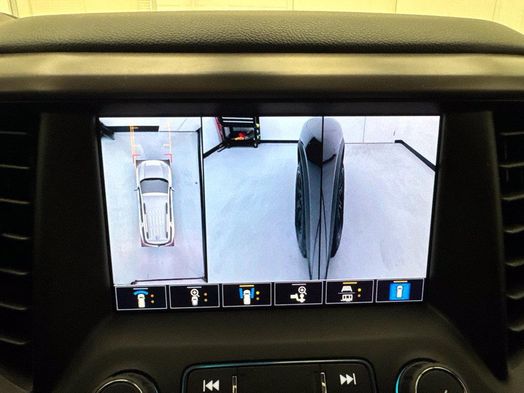 Used 2023 GMC Acadia AT4 w/ Technology Package AWD/4WD image 39