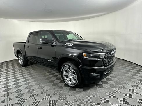 New 2026 RAM 1500 4x4 Crew Cab image 3