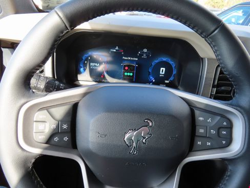 New 2025 Ford Bronco Big Bend image 9