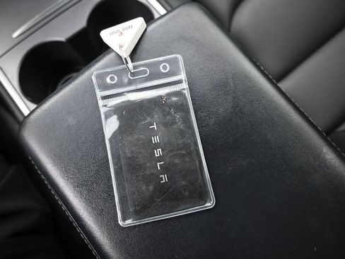 Used 2023 Tesla Model Y Performance AWD/4WD image 25