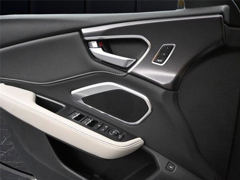 Certified 2026 Acura RDX SH-AWD image 6