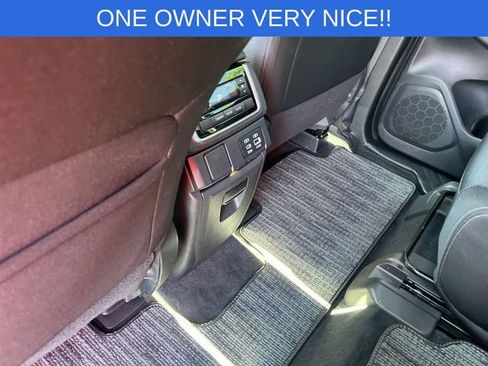 Used 2025 Subaru Ascent Premium AWD/4WD image 30