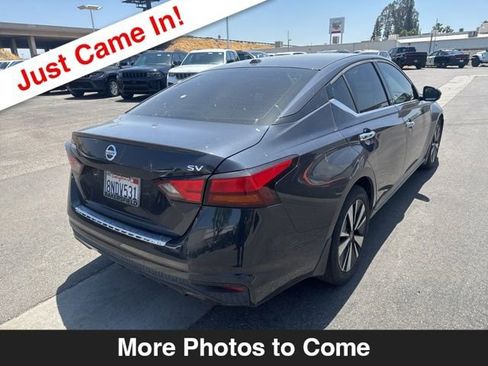 Used 2019 Nissan Altima 2.5 SV FWD image 6
