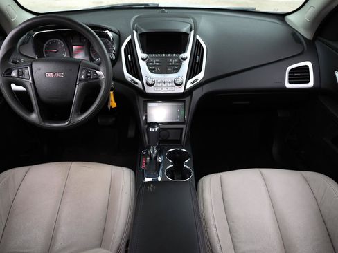 Used 2016 GMC Terrain SLE FWD image 2