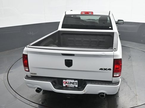 Used 2016 RAM 1500 Express AWD/4WD image 28