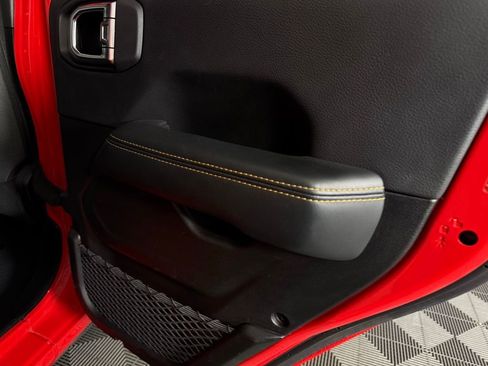 Certified 2025 Jeep Wrangler Unlimited Sahara w/ Safety Group image 30