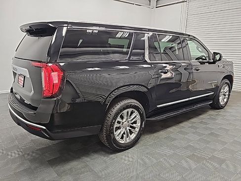 Used 2022 GMC Yukon XL SLT image 8
