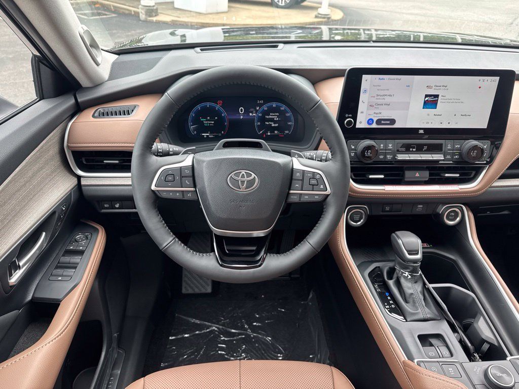 New 2026 Toyota Grand Highlander AWD image 23
