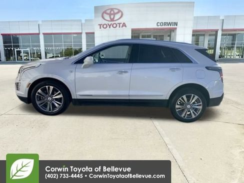 Used 2018 Cadillac XT5 Luxury w/ Driver Awareness Package image 2