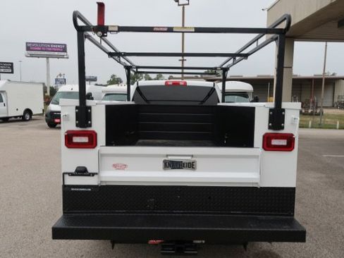 Used 2022 RAM 2500 Tradesman w/ Chrome Appearance Group image 5