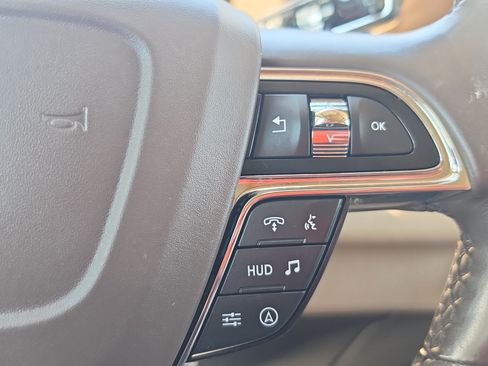 Used 2022 Lincoln Navigator Reserve AWD/4WD image 13