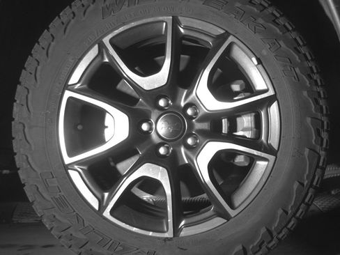 Used 2025 Jeep Compass Trailhawk image 13